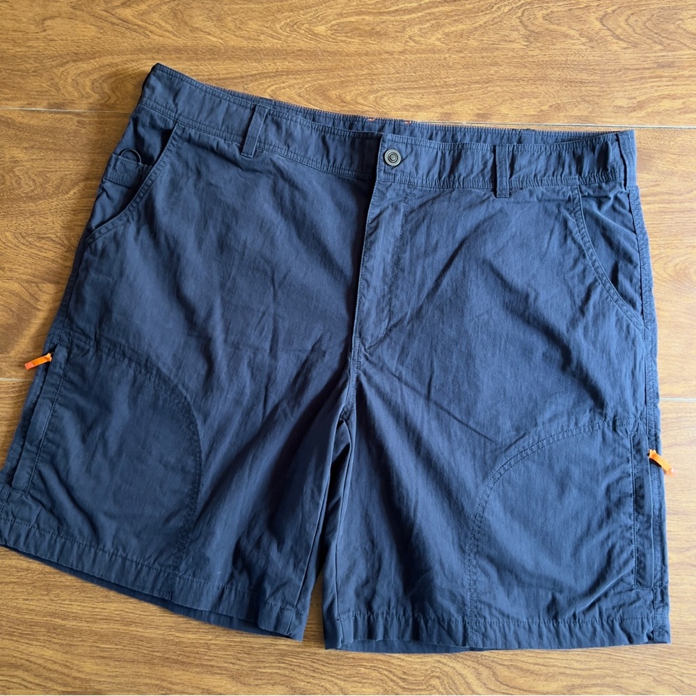 ORVIS Men’s Navy Blue Orange Zip Pockets Outdoor Utility Cargo Shorts size 42